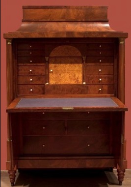 Garret Dorsett Wall royal desk